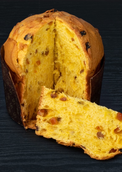 Panettone classico tagliato, con uvetta e canditi